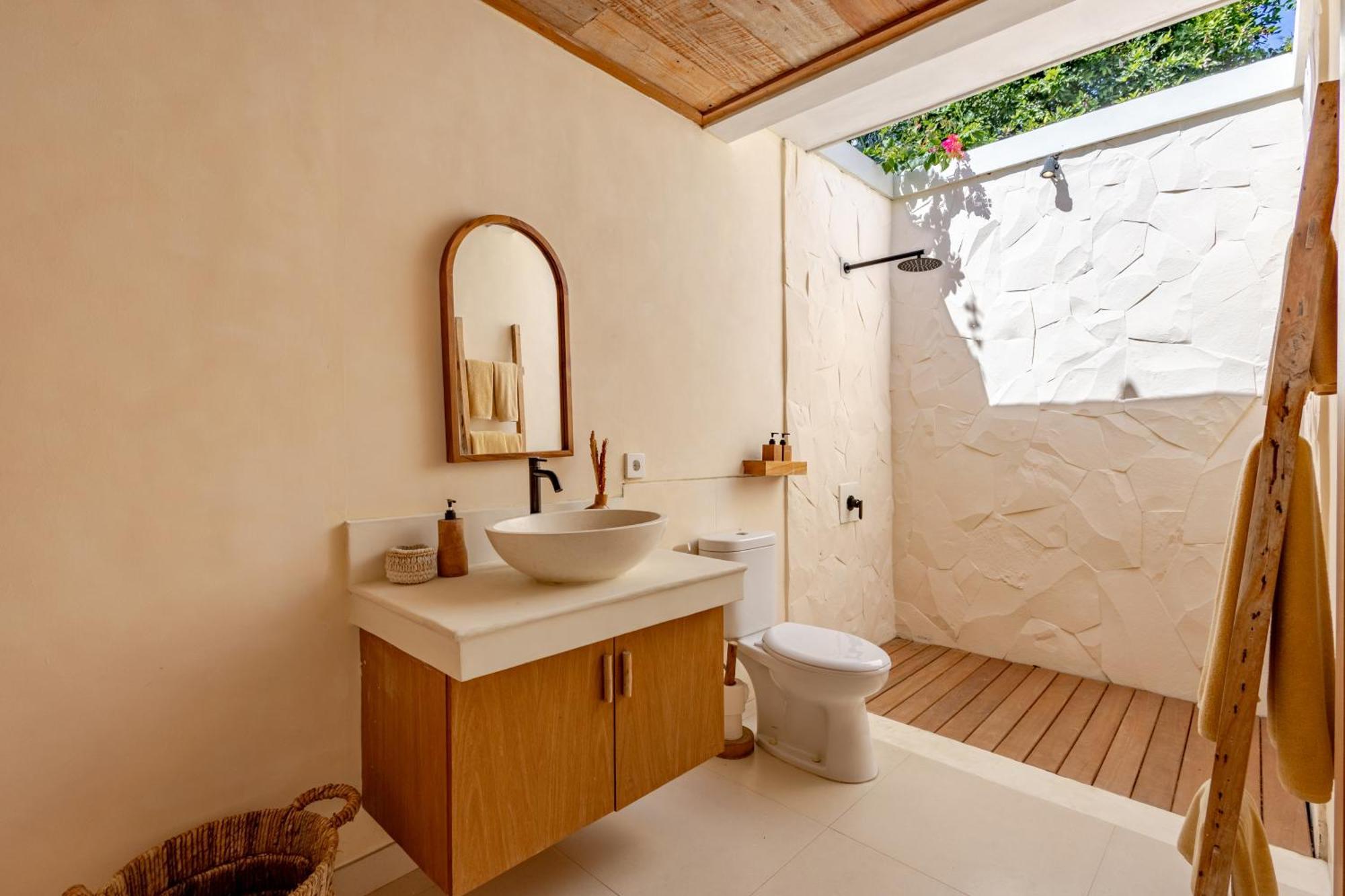 The Pink Joglo, A Cheerful 3Bdr Villa W/Pool And Rice-Field View. Dalung  Eksteriør bilde