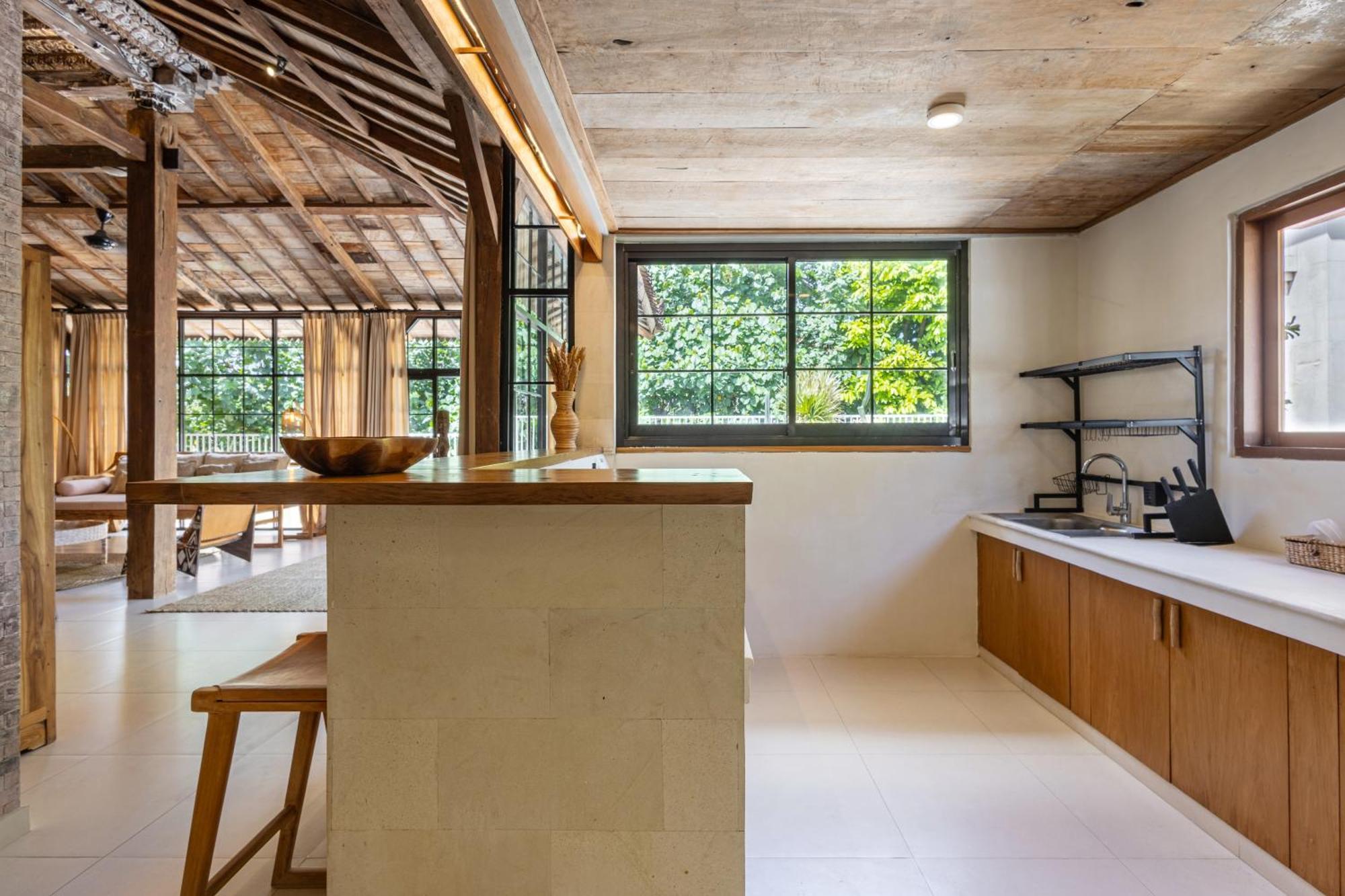 The Pink Joglo, A Cheerful 3Bdr Villa W/Pool And Rice-Field View. Dalung  Eksteriør bilde